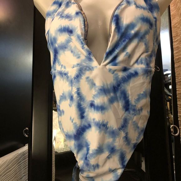 YMI Reversible Iridescent/Tye Dye bathing suit NWT - Picture 6 of 9